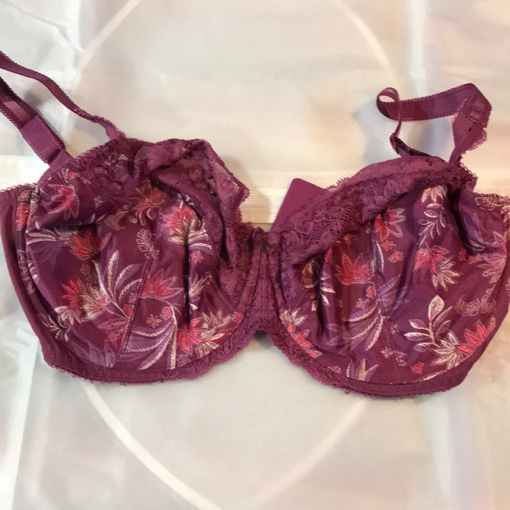 Marks & Spencer barely worn Magenta Bra UK 36H